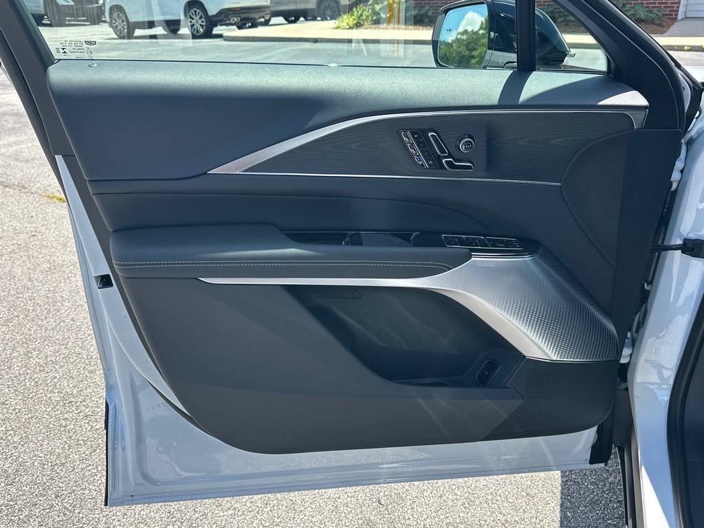 2026 Cadillac LYRIQ Premium Sport - Photo 10