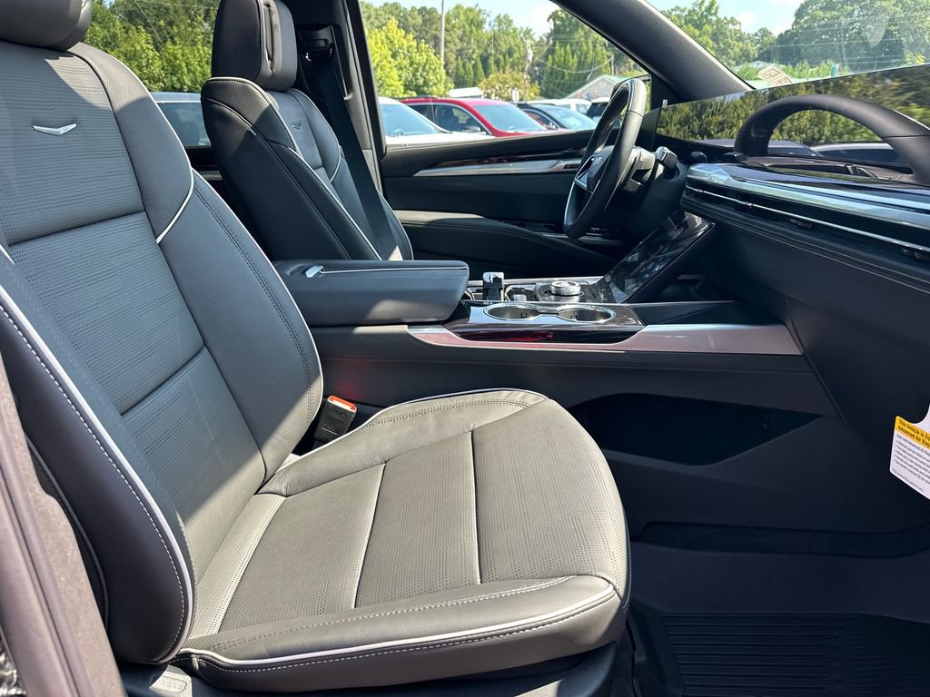 2026 Cadillac Escalade ESV Sport - Photo 13
