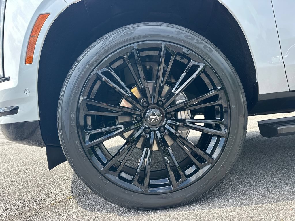 2026 Cadillac Escalade ESV Luxury - Photo 11
