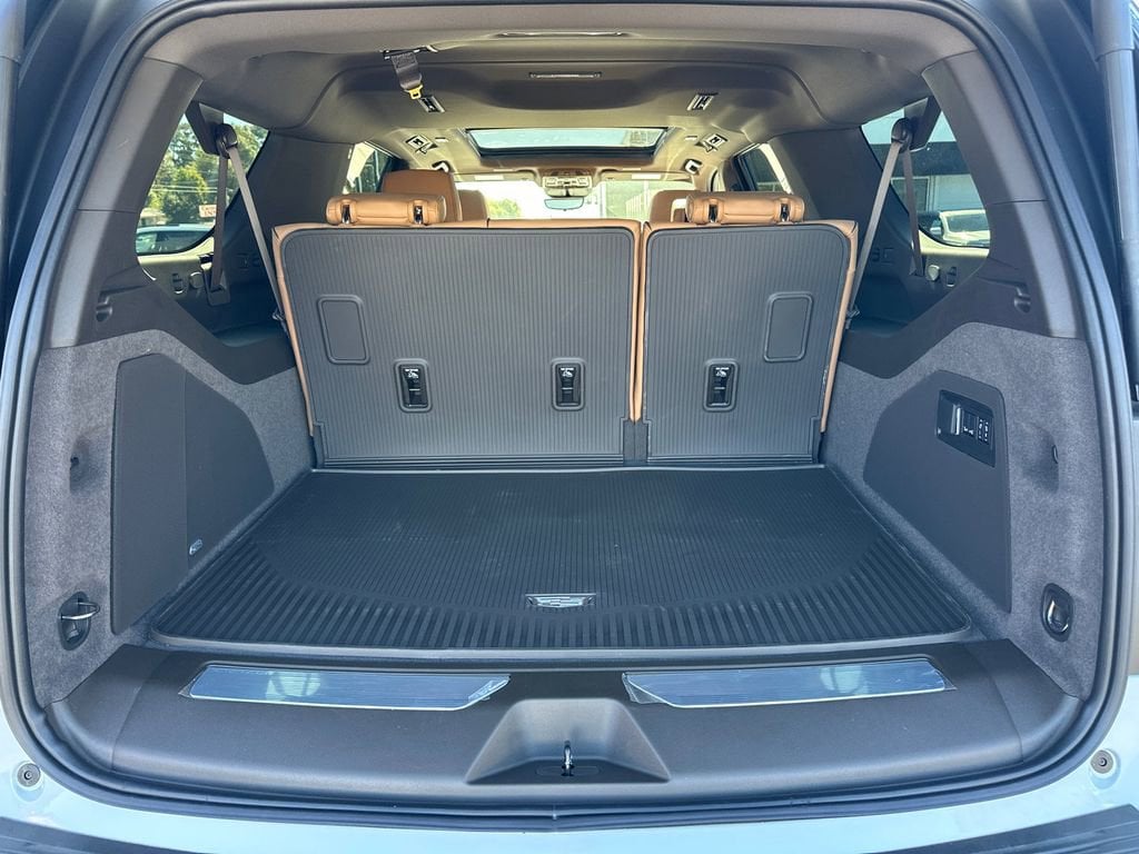 2026 Cadillac Escalade ESV Luxury - Photo 18