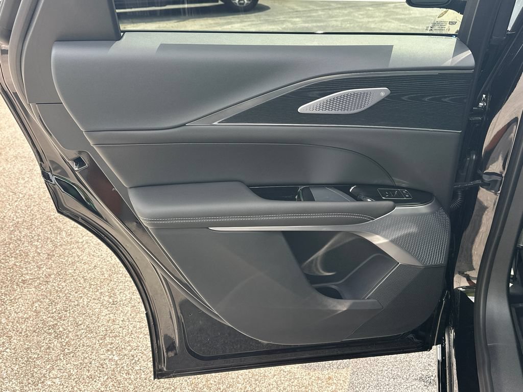 2026 Cadillac LYRIQ V - Photo 21