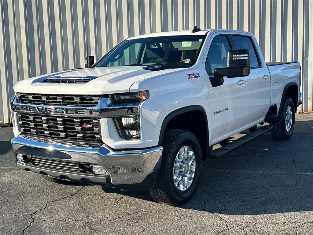2023 Chevrolet Silverado 2500HD LT photo 2