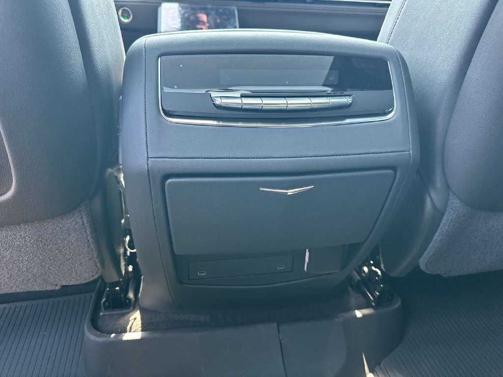 2026 Cadillac Escalade Sport - Photo 22