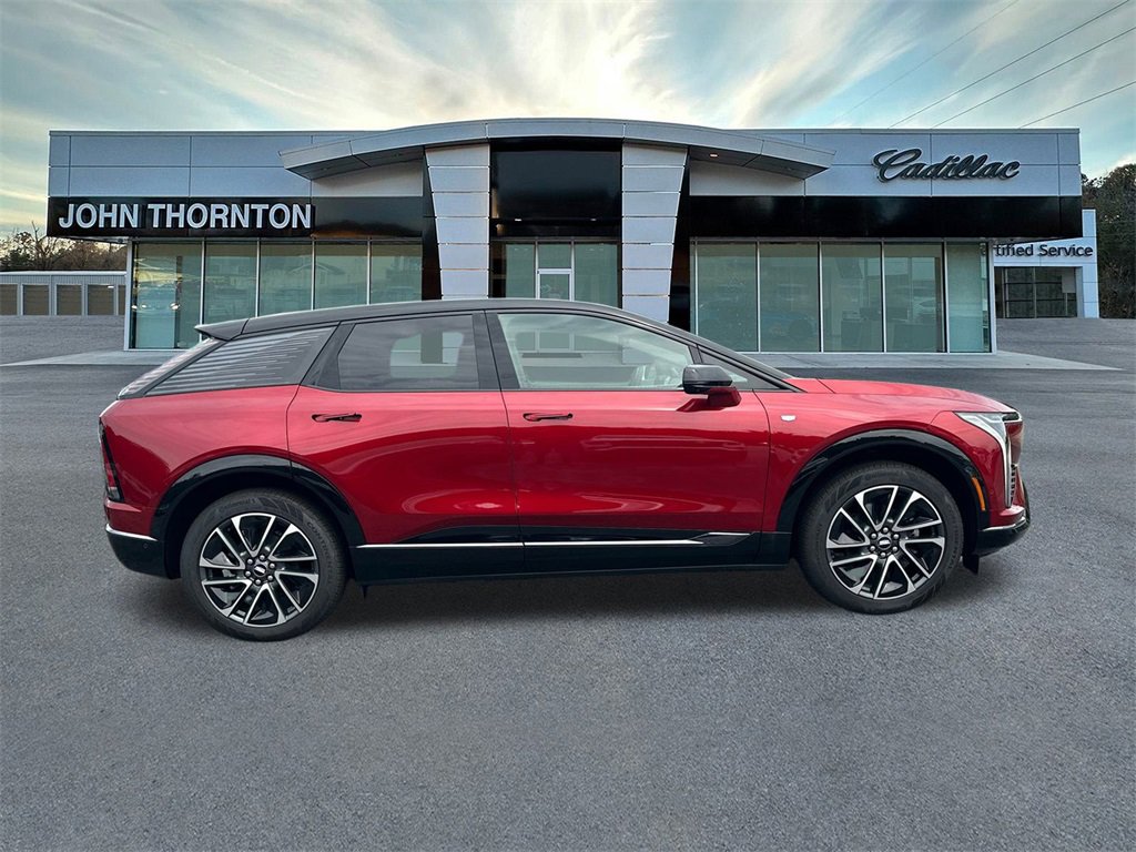 2025 Cadillac Optiq Sport photo 4