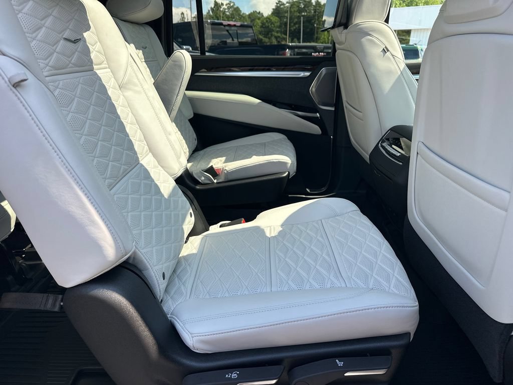 2026 Cadillac Escalade ESV Platinum Luxury - Photo 15