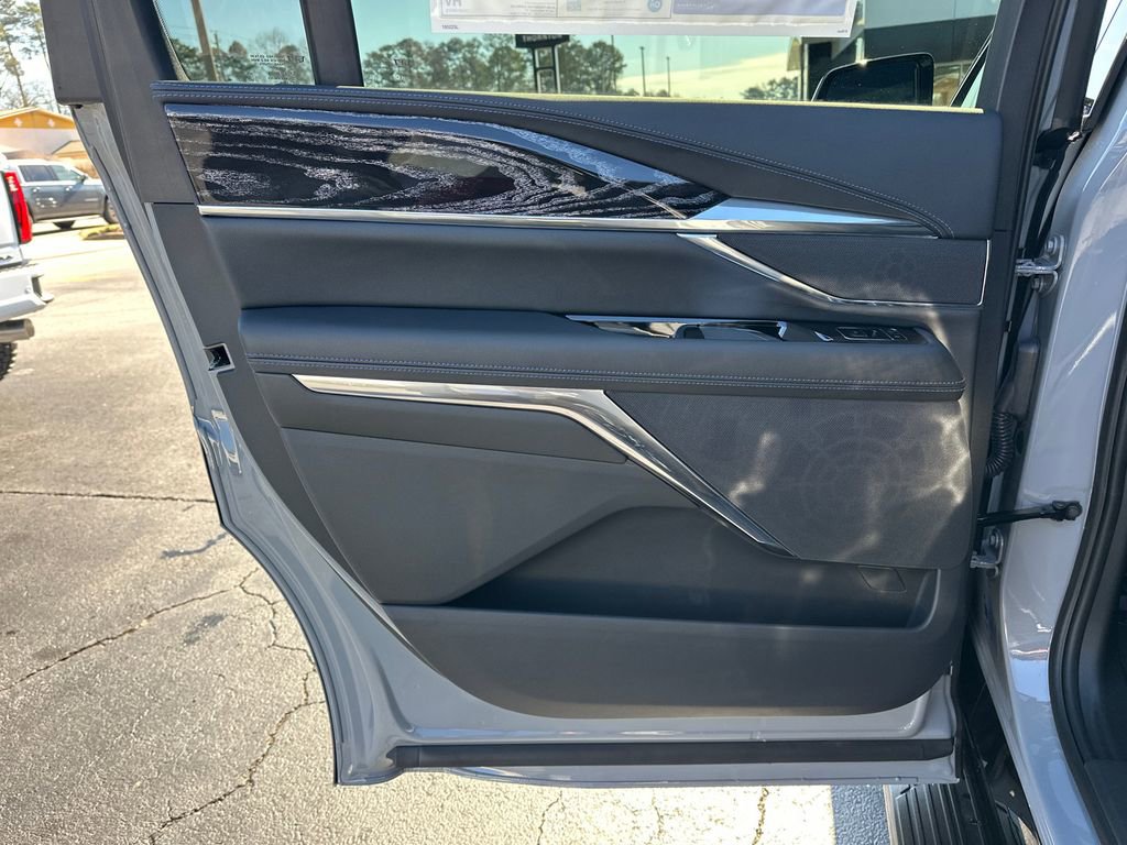 2026 Cadillac Escalade IQ Sport - Photo 21