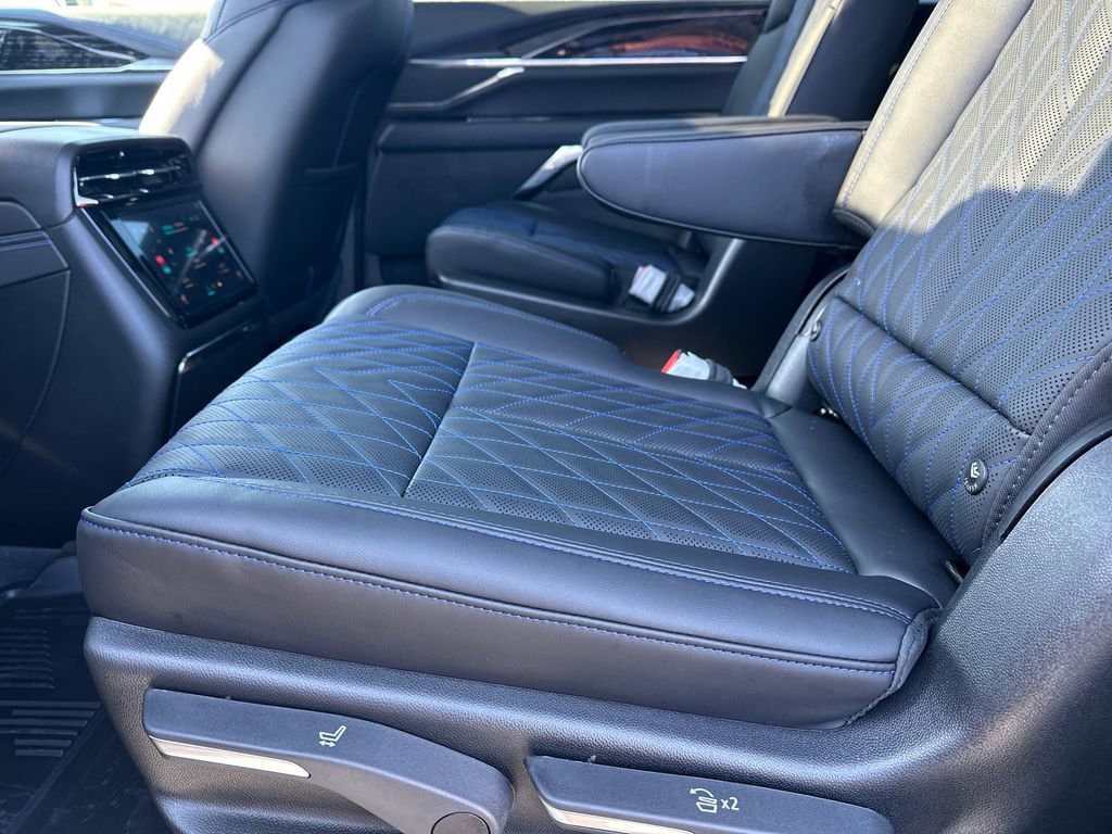2026 Cadillac Escalade IQ Sport - Photo 20