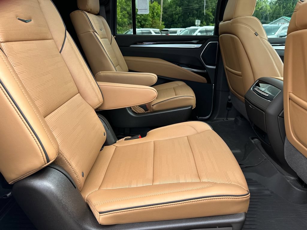 2026 Cadillac Escalade ESV Luxury - Photo 15
