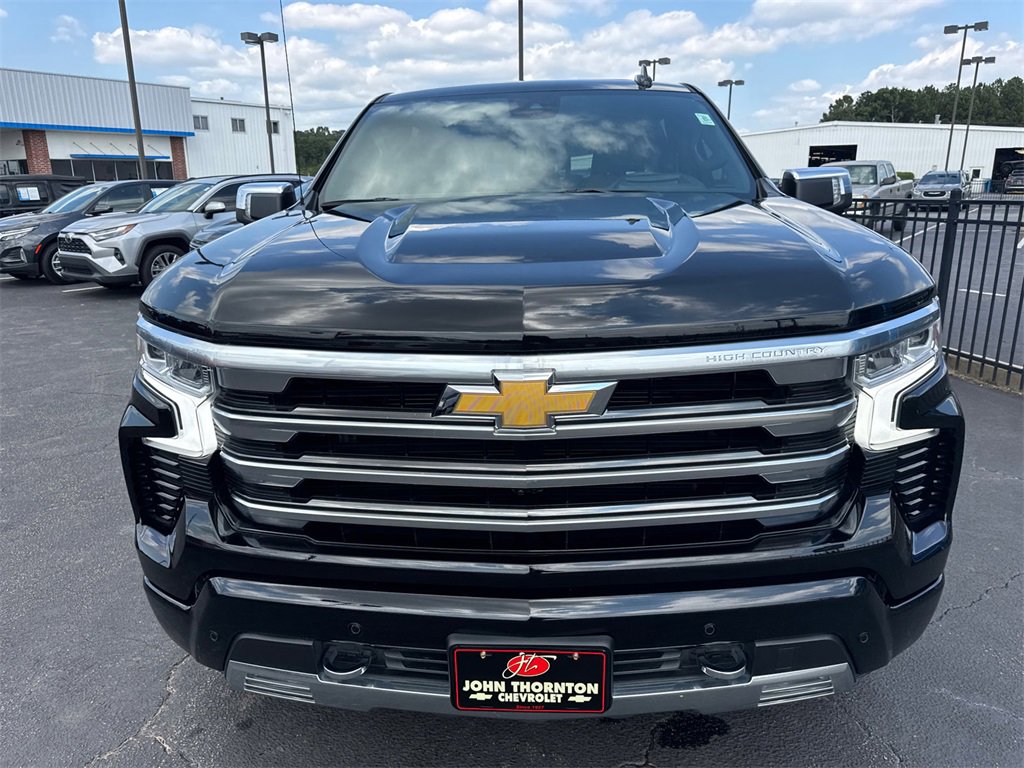 2024 Chevrolet Silverado 1500 High Country photo 3