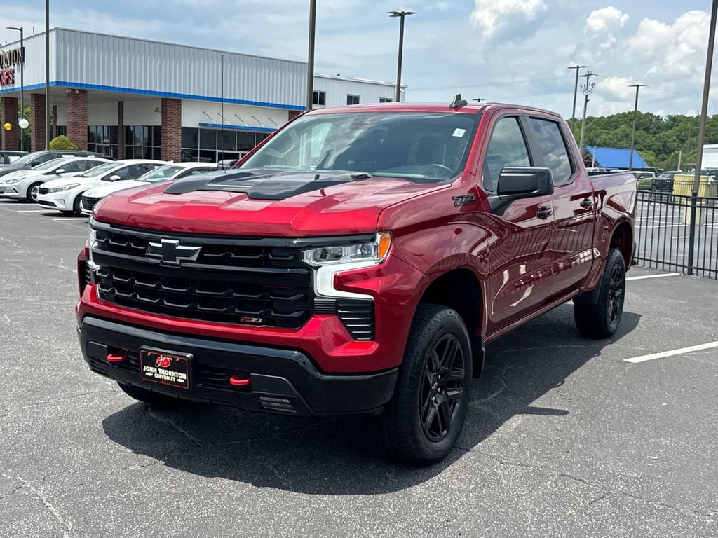2024 Chevrolet Silverado 1500 LT Trail Boss - Photo 2