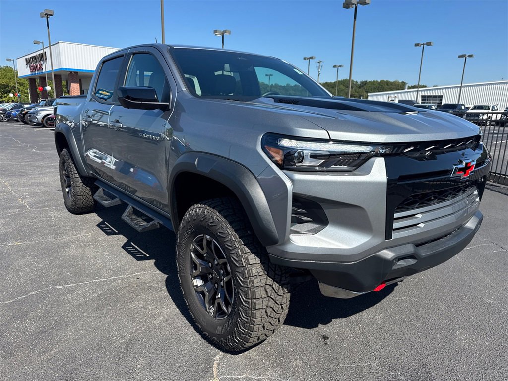 2025 Chevrolet Colorado ZR2 photo 4