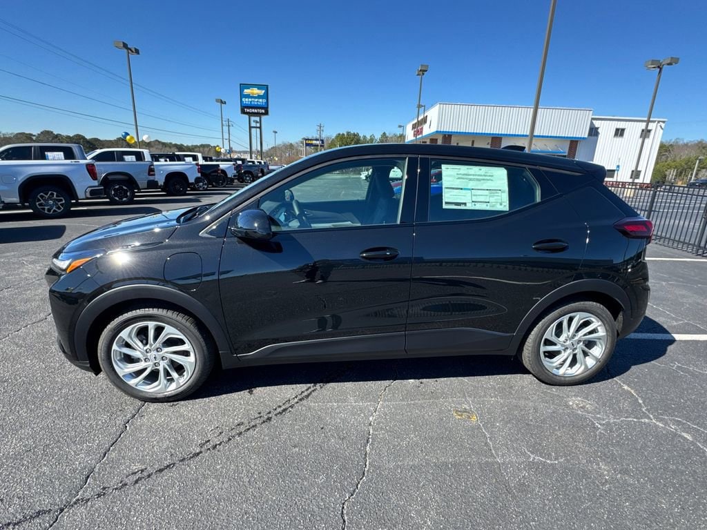2027 Chevrolet Bolt LT - Photo 9