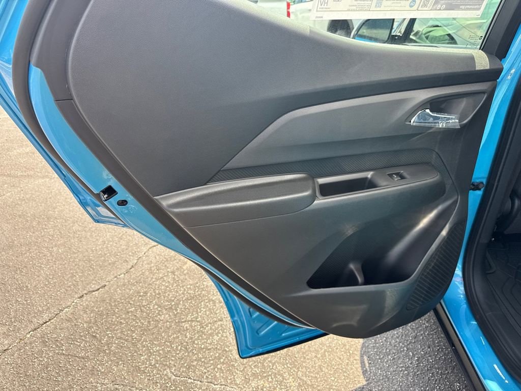 2027 Chevrolet Bolt LT - Photo 22