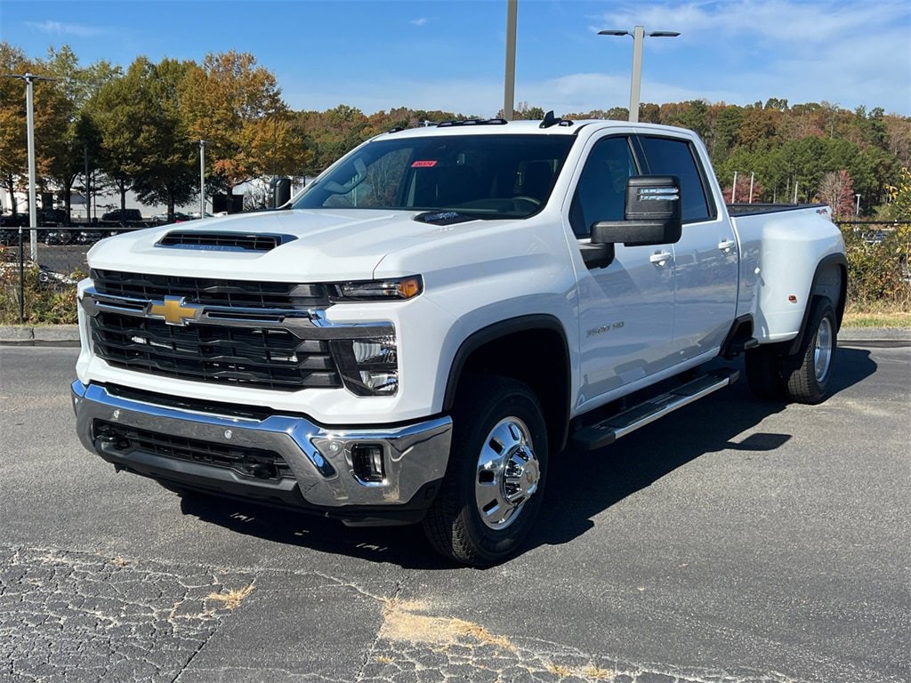 New 2026 Chevrolet Silverado 3500 HD LT Truck