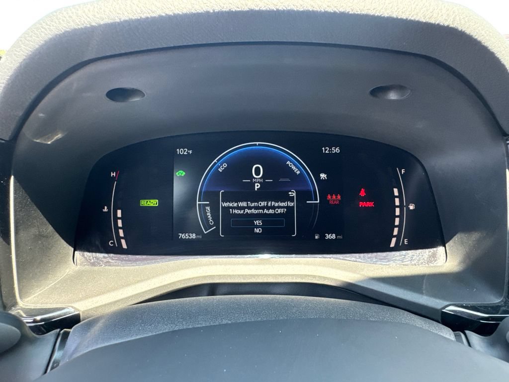 2025 Toyota Camry LE - Photo 27