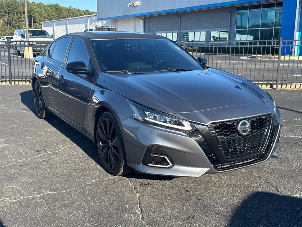 2019 Nissan Altima 2.5 SR photo 2