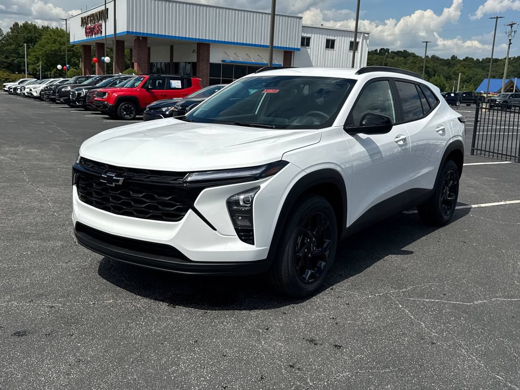 2026 Chevrolet Trax LT - Photo 2