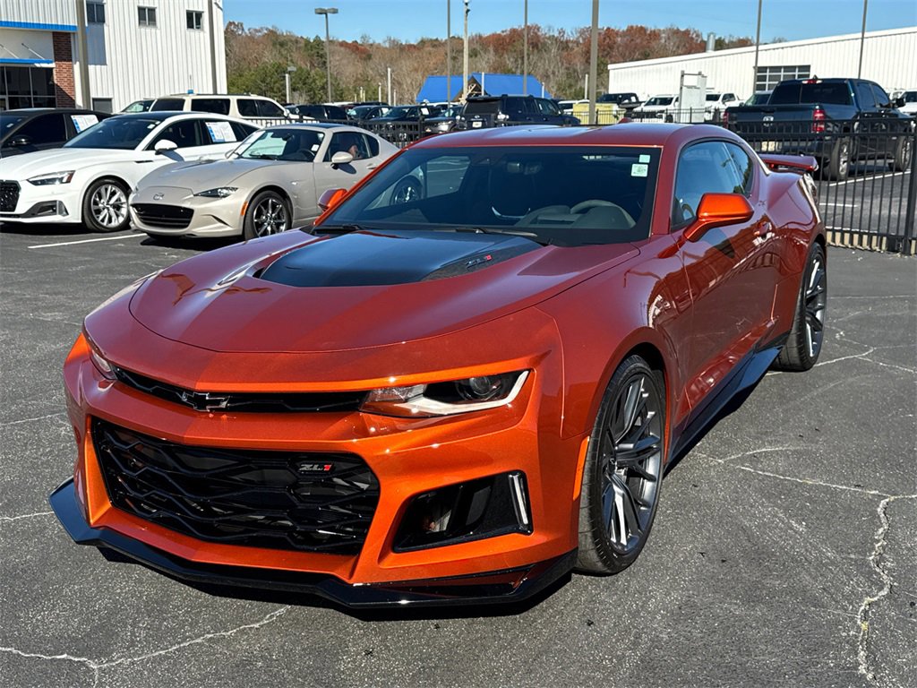 2023 Chevrolet Camaro ZL1 photo 2