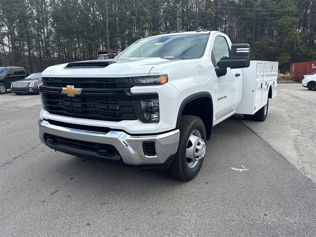 2025 Chevrolet Silverado 3500HD Work Truck photo 2