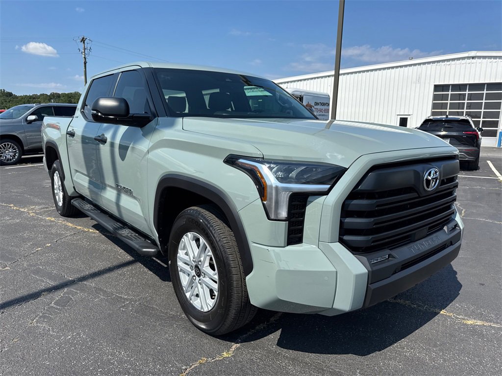 2025 Toyota Tundra SR5 photo 3