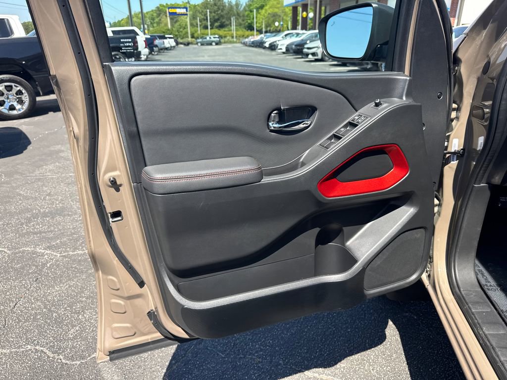 2024 Nissan Frontier PRO-4X - Photo 11