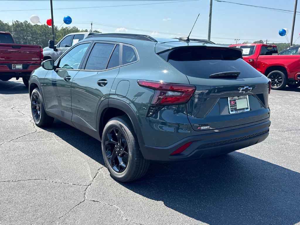 2026 Chevrolet Trax LT - Photo 8