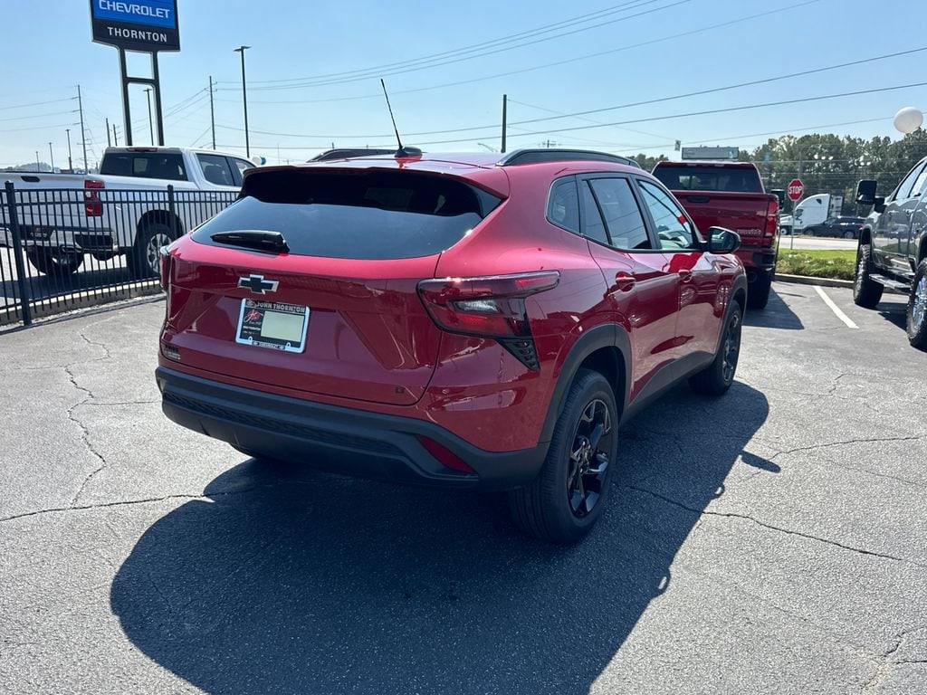 2026 Chevrolet Trax LT - Photo 6