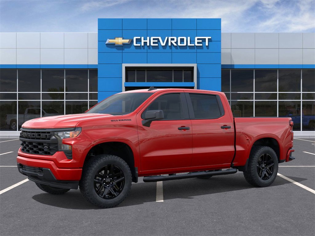 2025 Chevrolet Silverado 1500 Custom photo 2