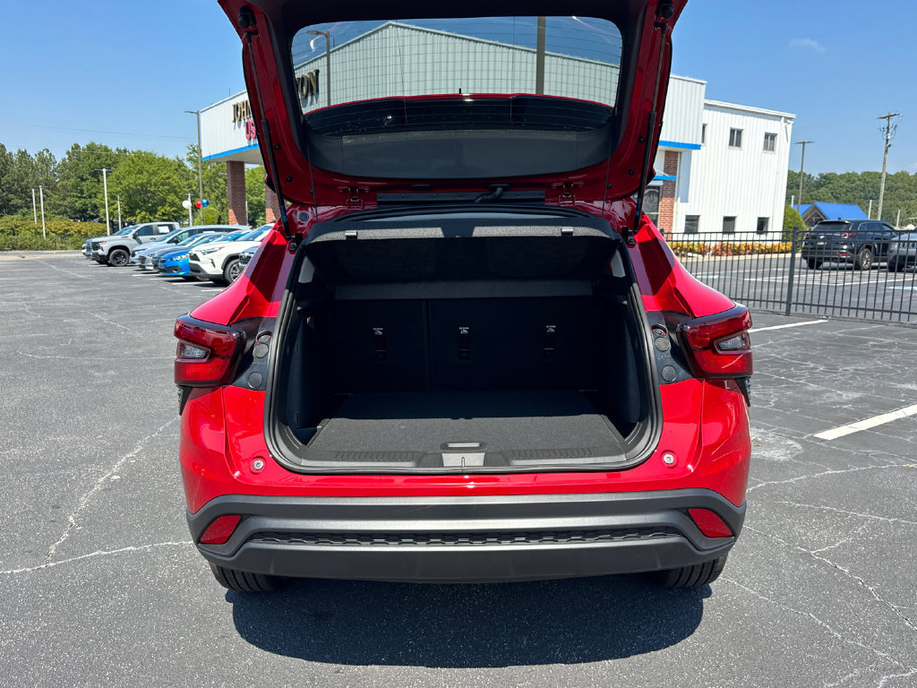 2026 Chevrolet Trax LT - Photo 19