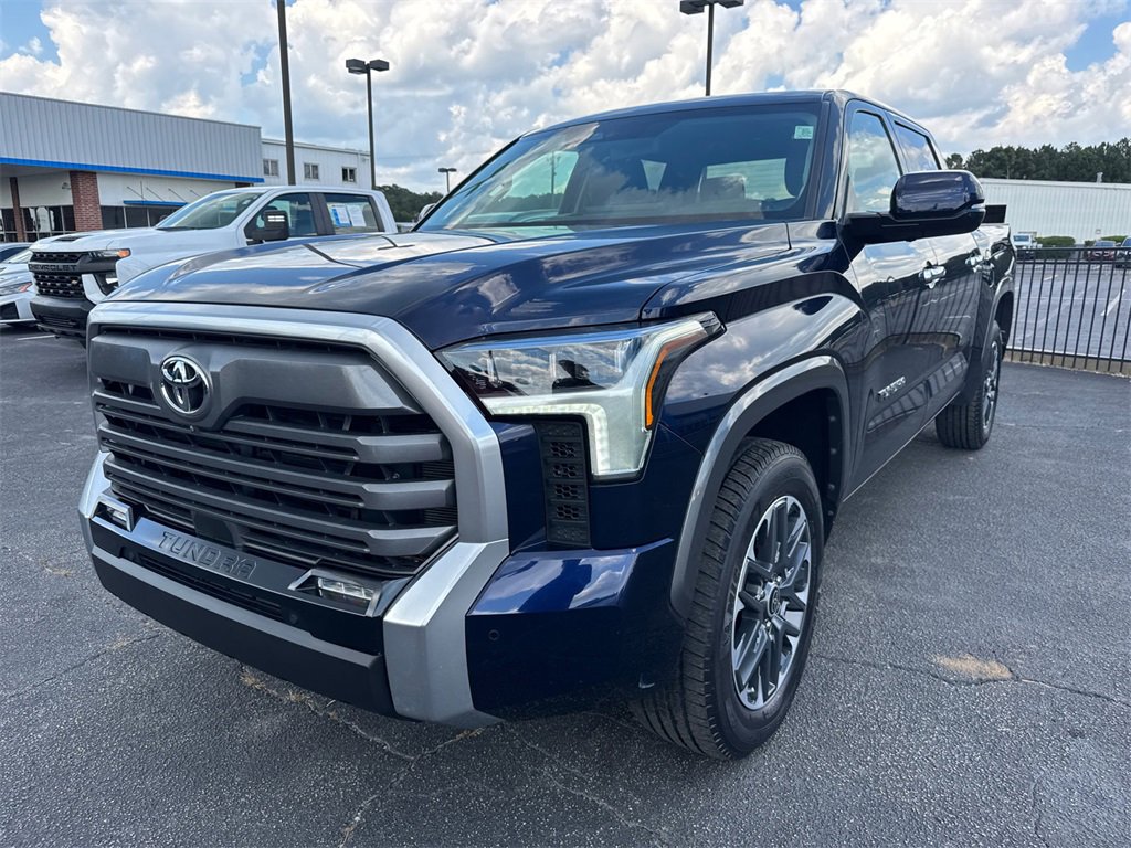 2022 Toyota Tundra Limited photo 2