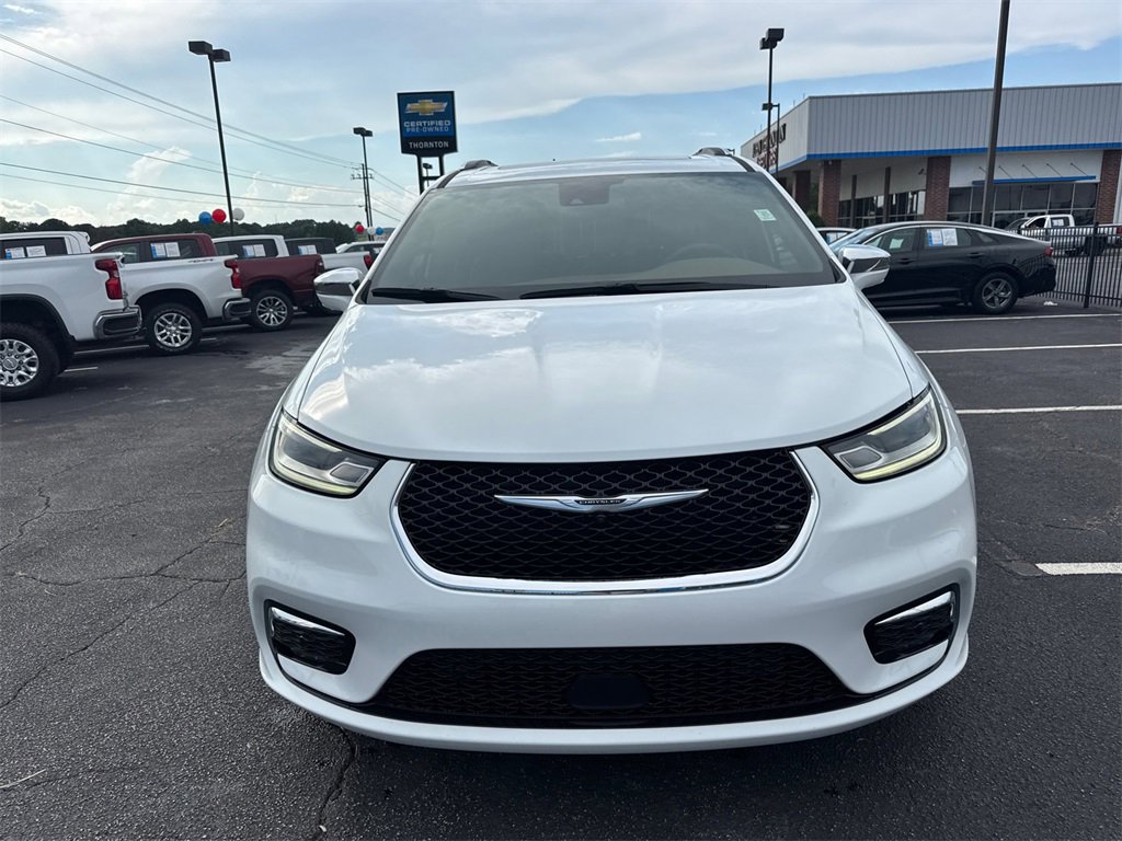 2021 Chrysler Pacifica Limited photo 3
