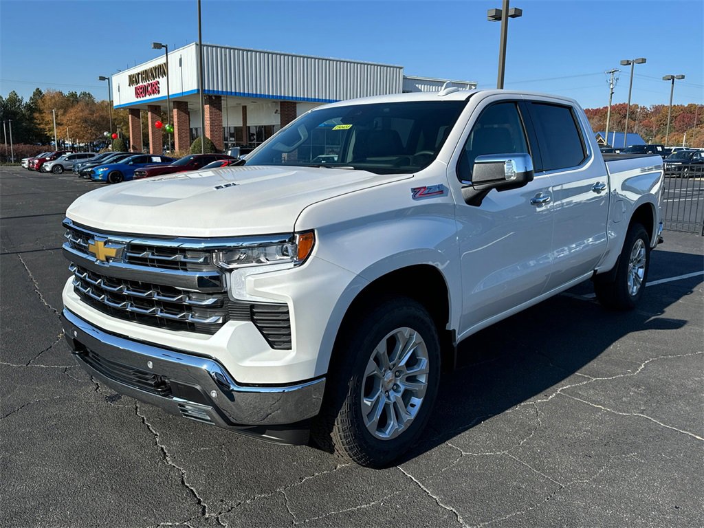 2025 Chevrolet Silverado 1500 LTZ photo 2