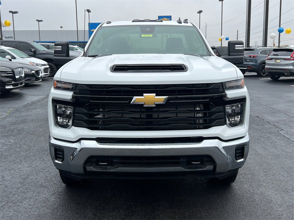 2025 Chevrolet Silverado 3500HD Work Truck photo 3
