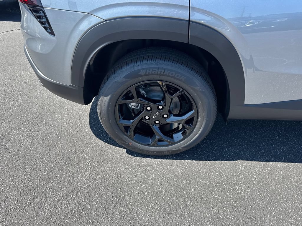 2026 Chevrolet Trax LT - Photo 18