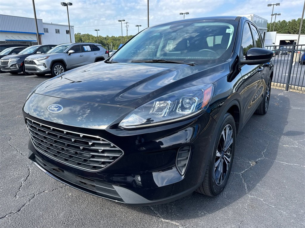 2022 Ford Escape SE photo 2