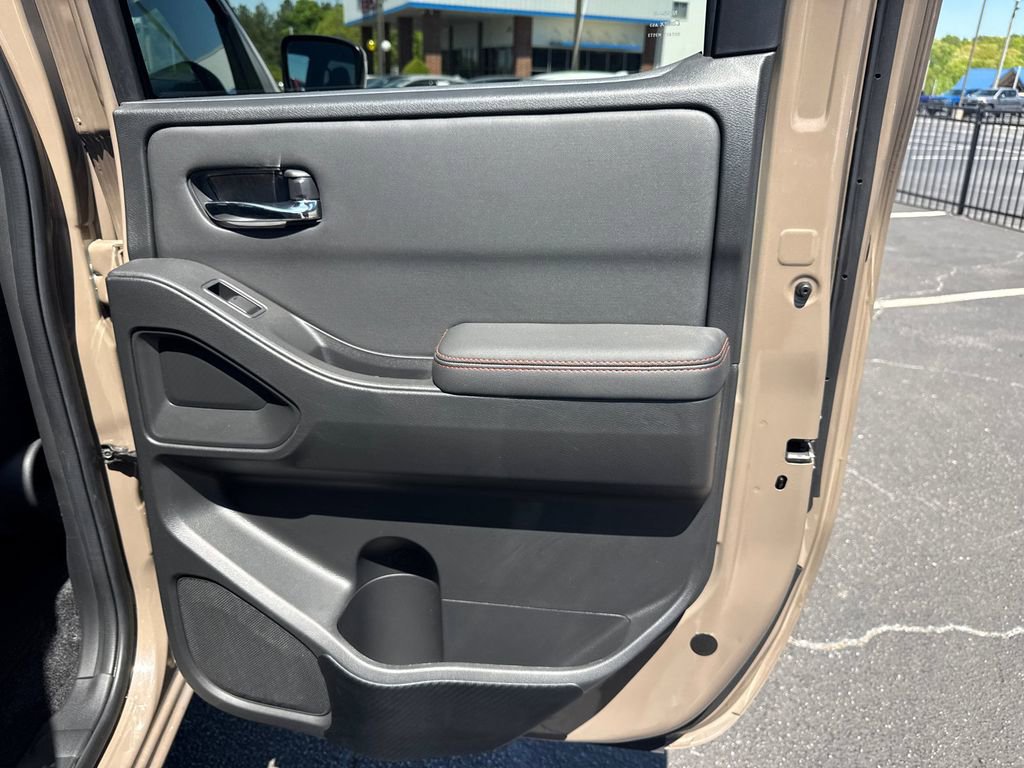 2024 Nissan Frontier PRO-4X - Photo 17