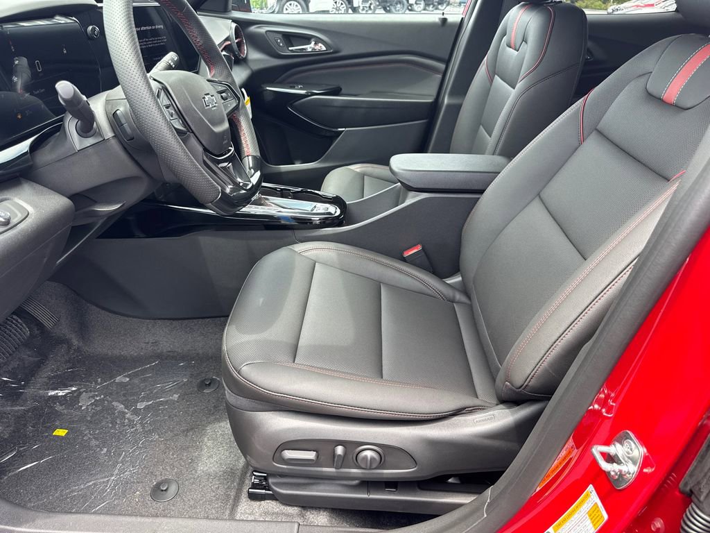 2026 Chevrolet Trax RS - Photo 10