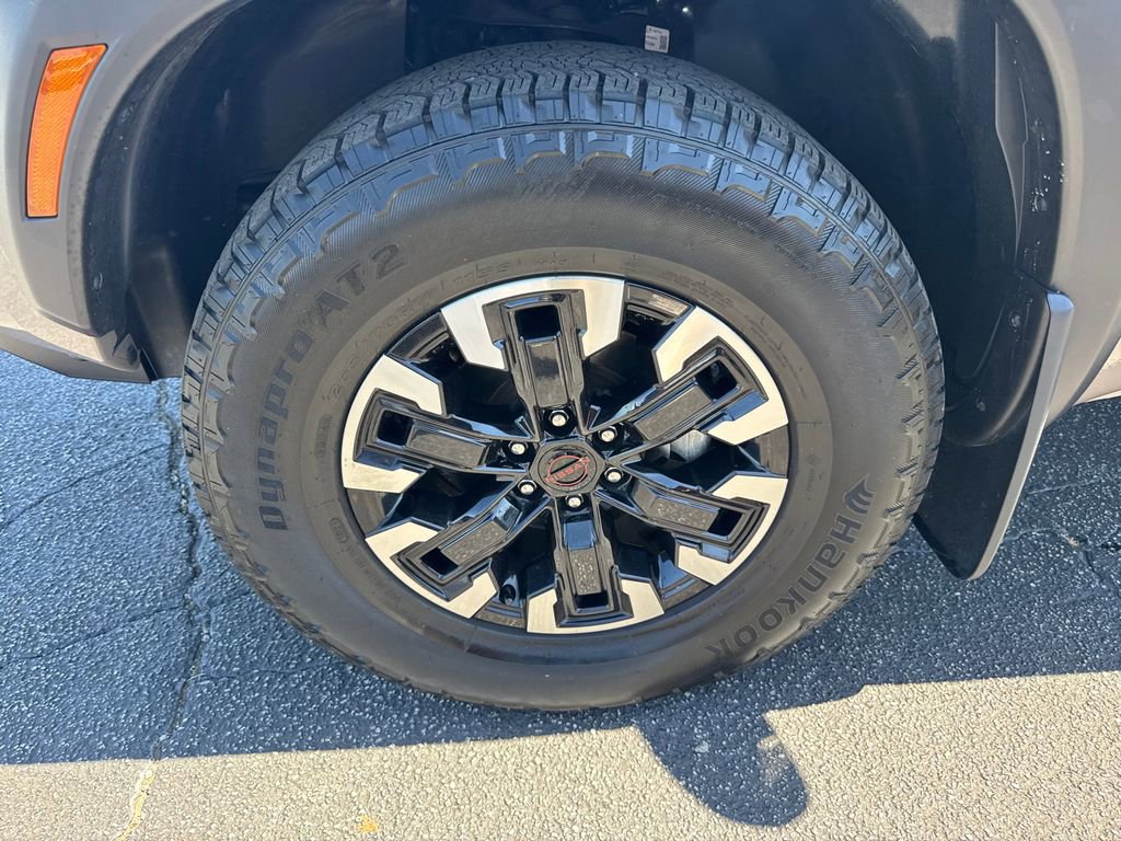 2024 Nissan Frontier PRO-4X - Photo 12
