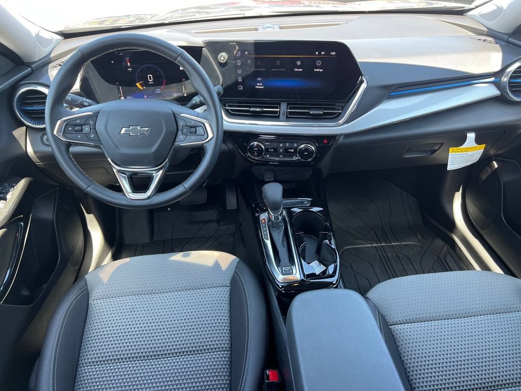 2026 Chevrolet Trax LT - Photo 17