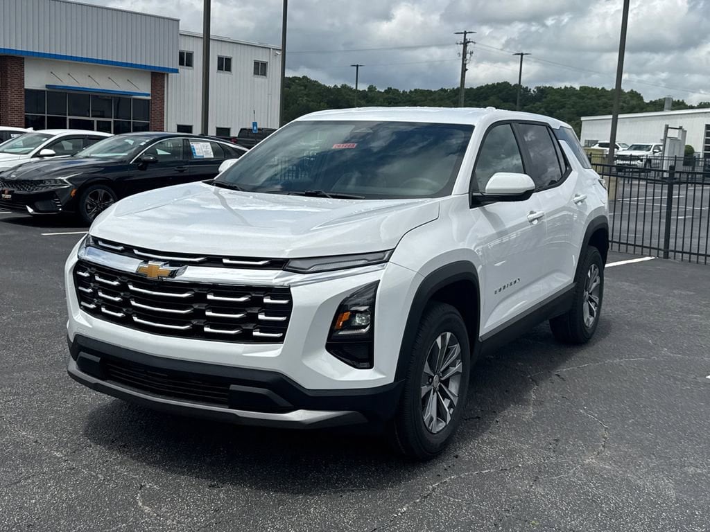 2026 Chevrolet Equinox LT - Photo 2