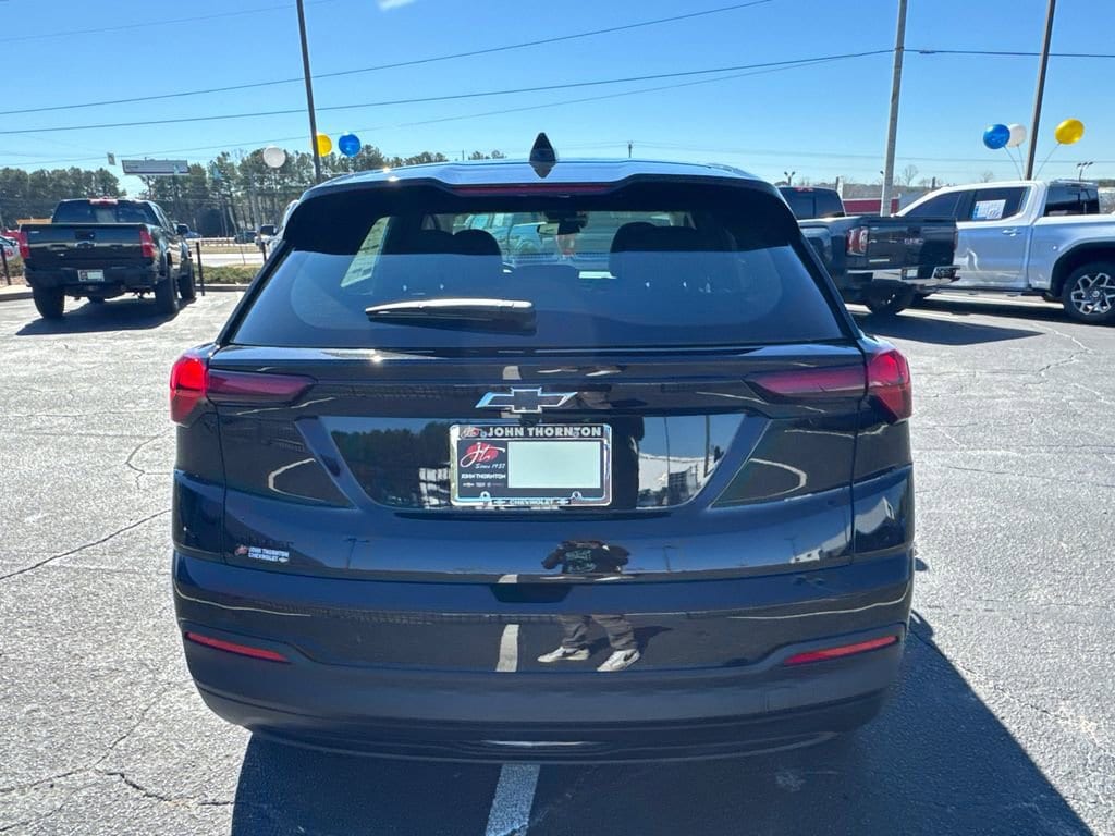 2027 Chevrolet Bolt LT - Photo 7