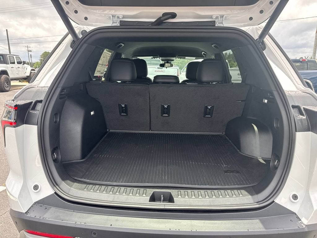 2026 Chevrolet Equinox LT - Photo 19