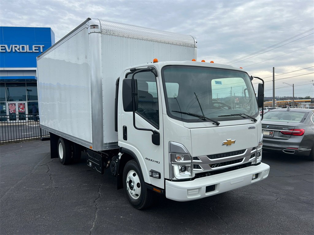2024 Chevrolet Silverado 4500HD photo 4