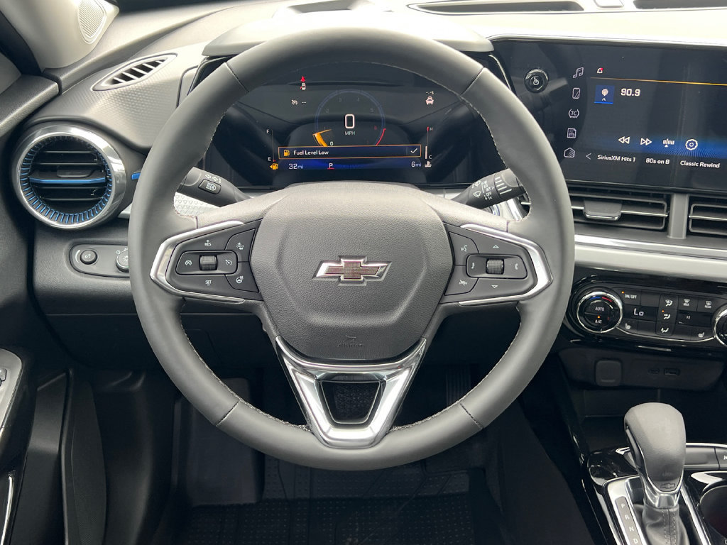 2026 Chevrolet Trax LT - Photo 18