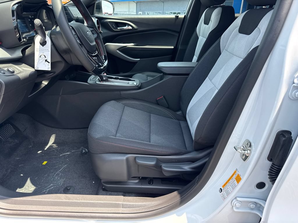 2026 Chevrolet Trax RS - Photo 10