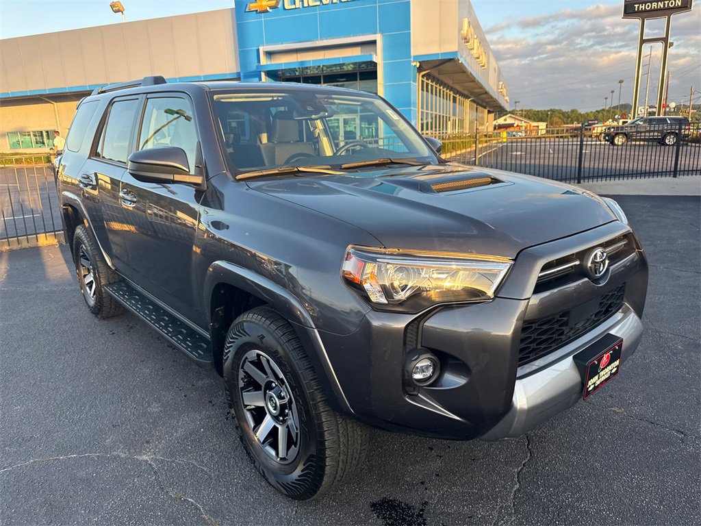 2023 Toyota 4Runner TRD photo 3