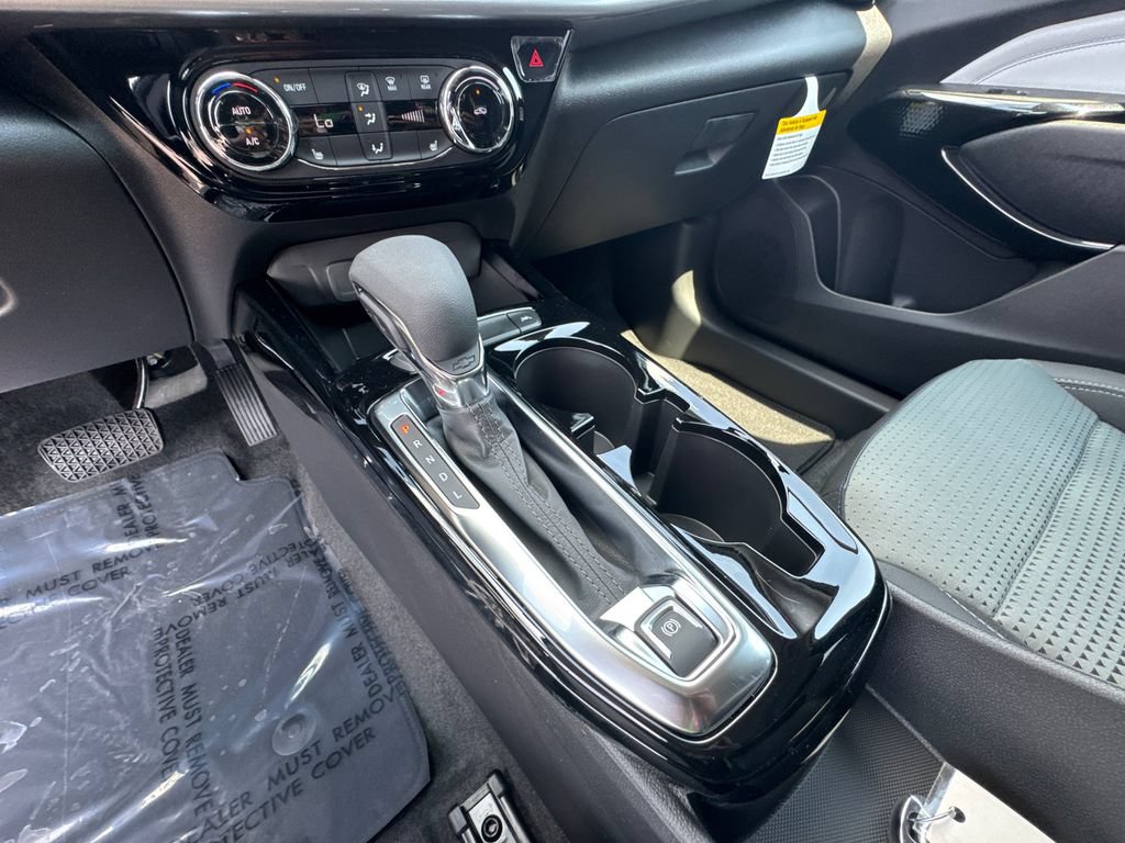 2026 Chevrolet Trax LT - Photo 30