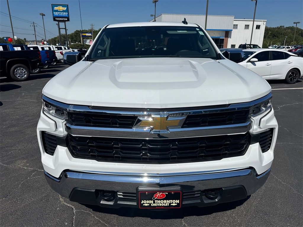 2025 Chevrolet Silverado 1500 LT photo 2