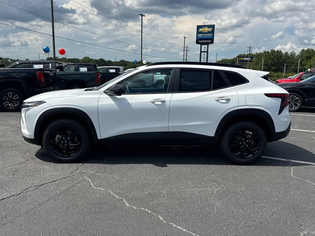2026 Chevrolet Trax LT - Photo 9