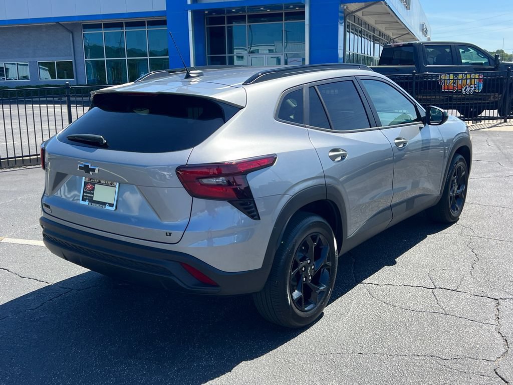 2026 Chevrolet Trax LT - Photo 6
